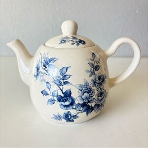 Vintage Lily Creek Blue and White Roses Teapot